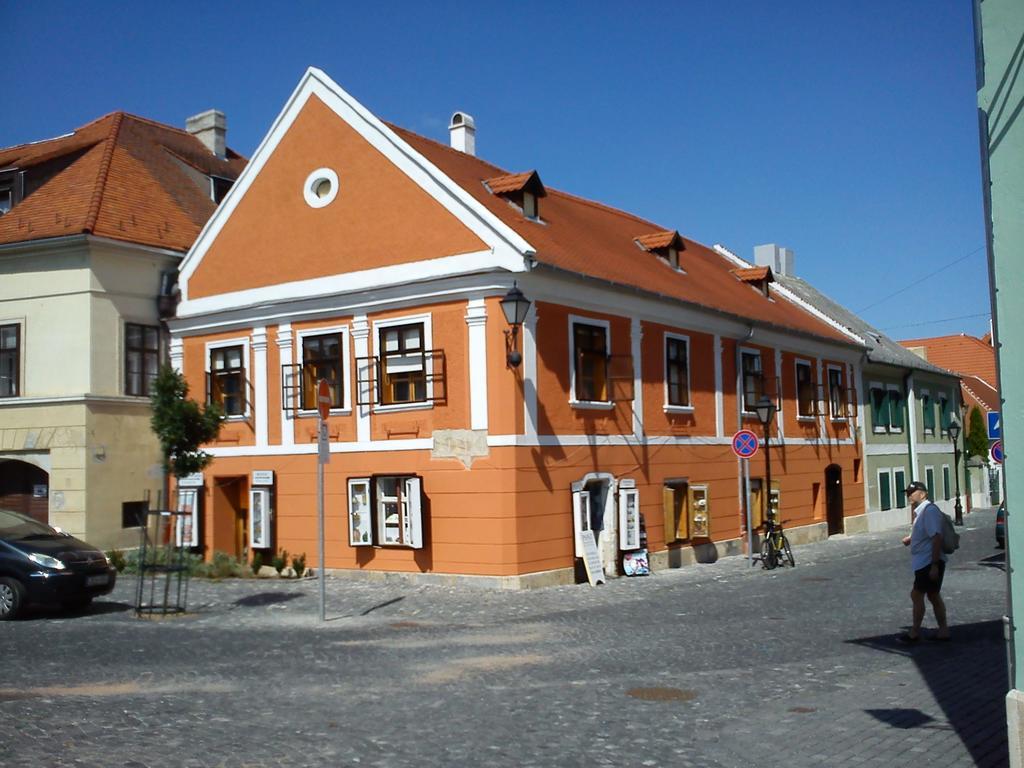 Hotel Pont Vendeghaz Kőszeg Exterior foto